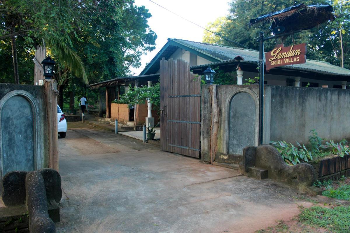 Landun Sigiri Villas Σιγκιρίγια Εξωτερικό φωτογραφία